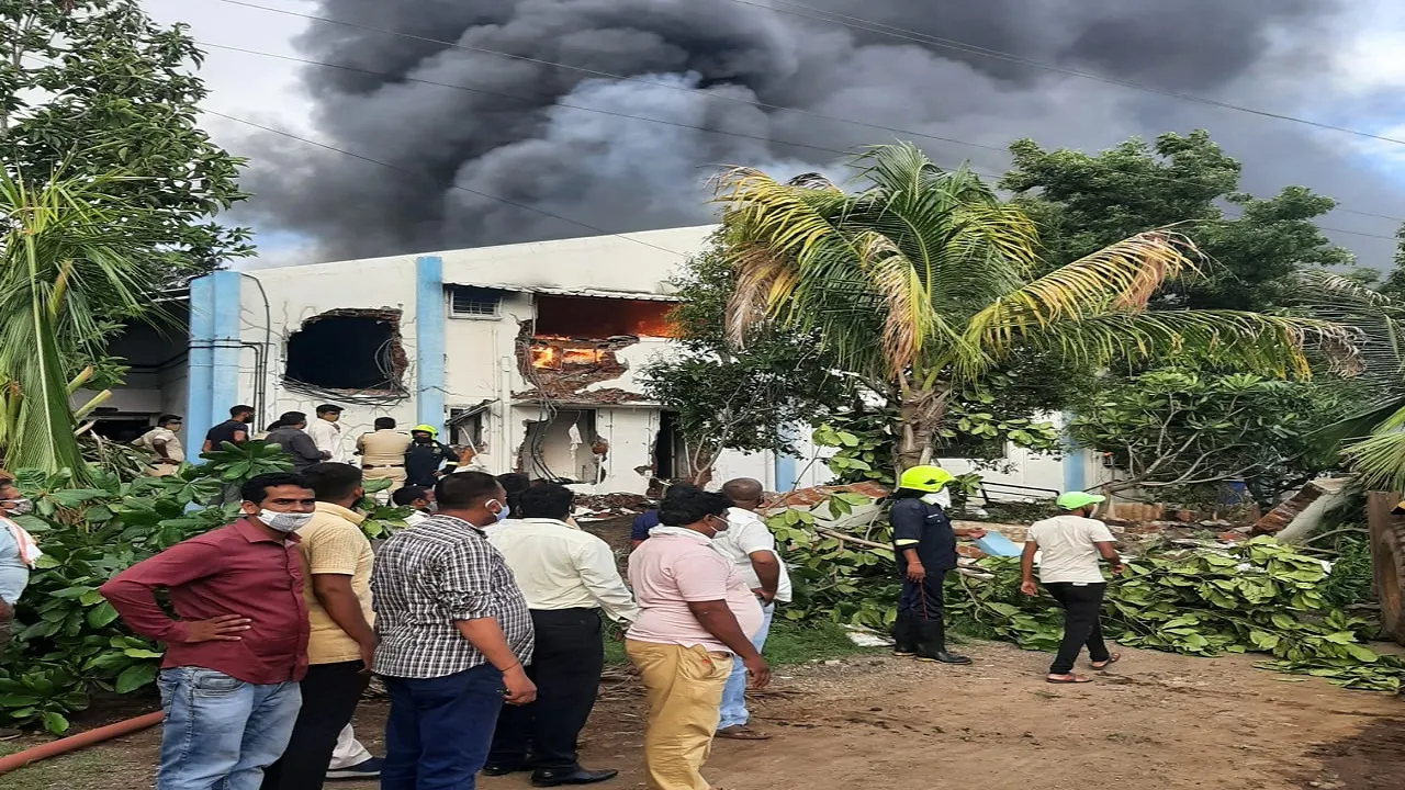 There is a fire in the chemical company of Pune