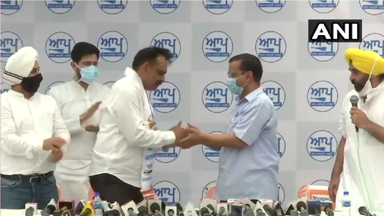 Kunwar Vijay Pratap joins AAP