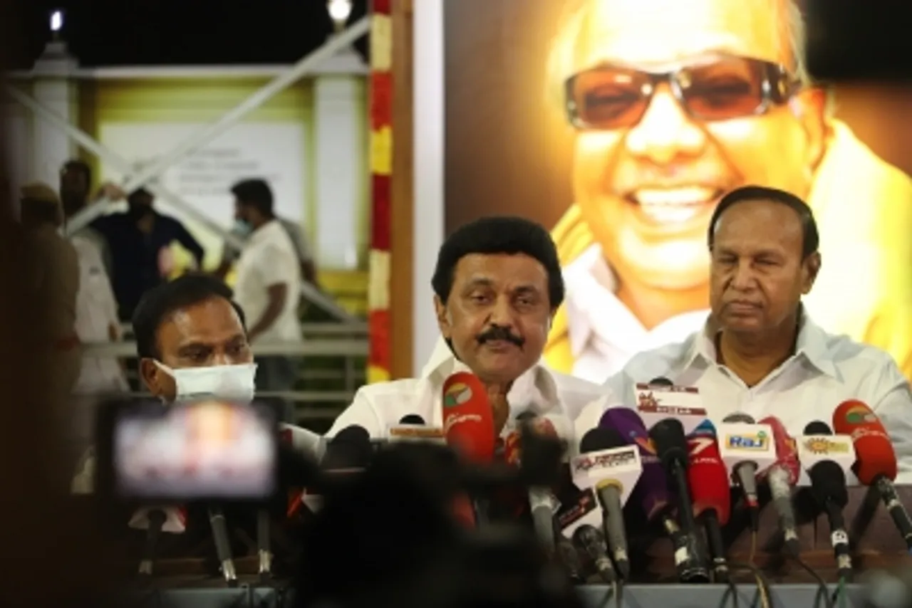 DMK to