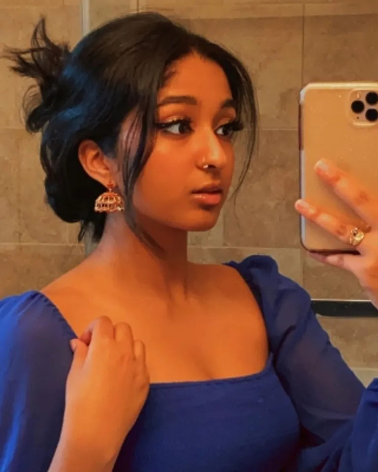 Maitreyi Ramakrihnanphotointagram