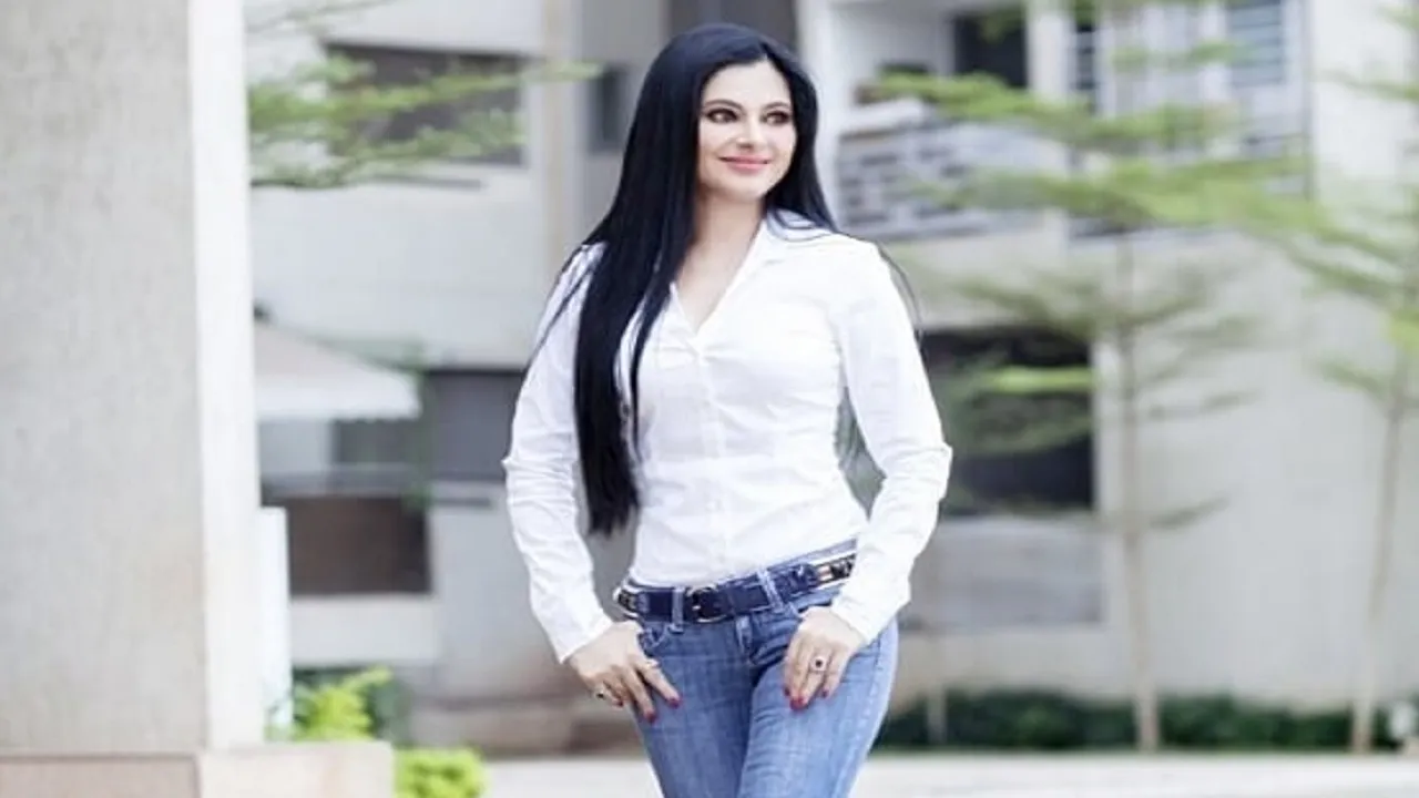 tassnim shekh