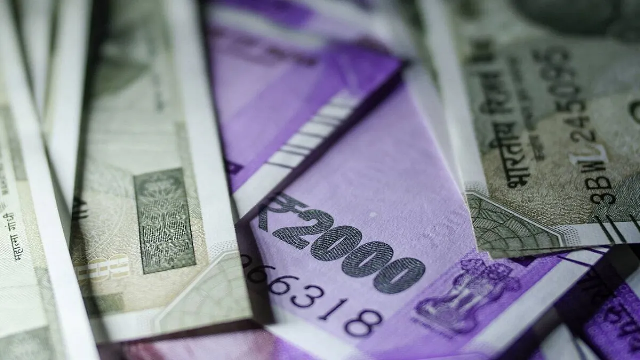 wife takes lakhs of rupees absconding with neighbor