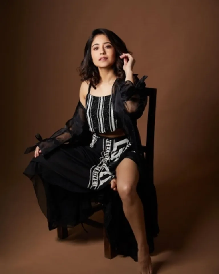 Shweta Tripathiphotointagram
