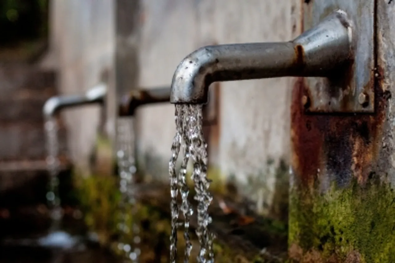 Water tap