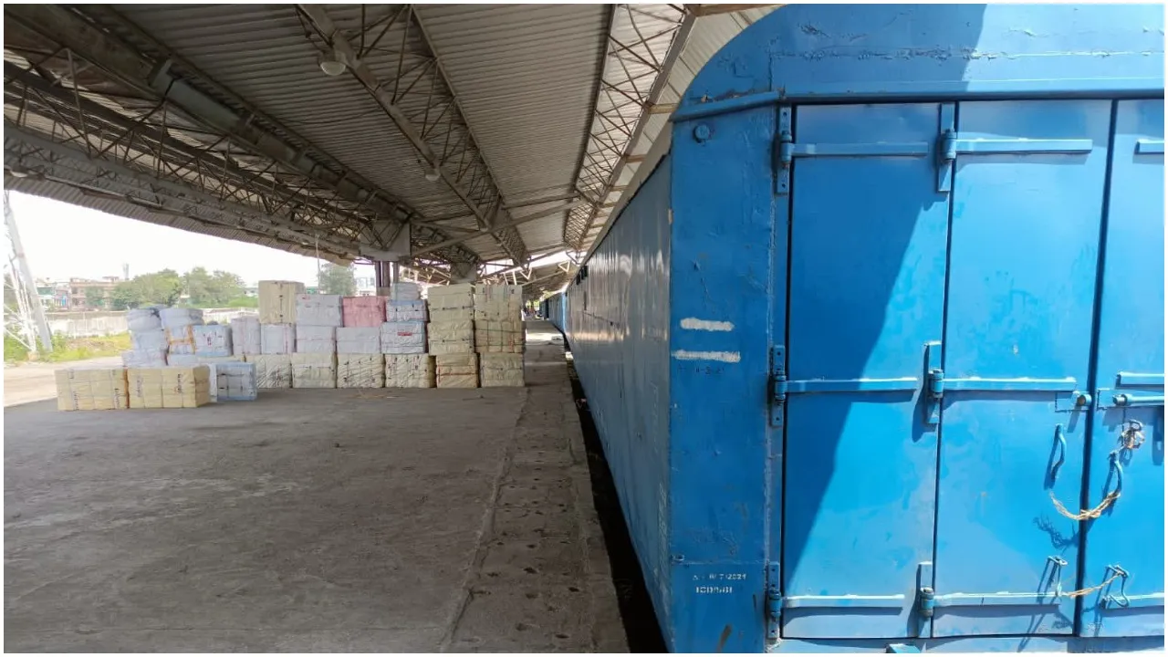 Special Textile Parcel Train