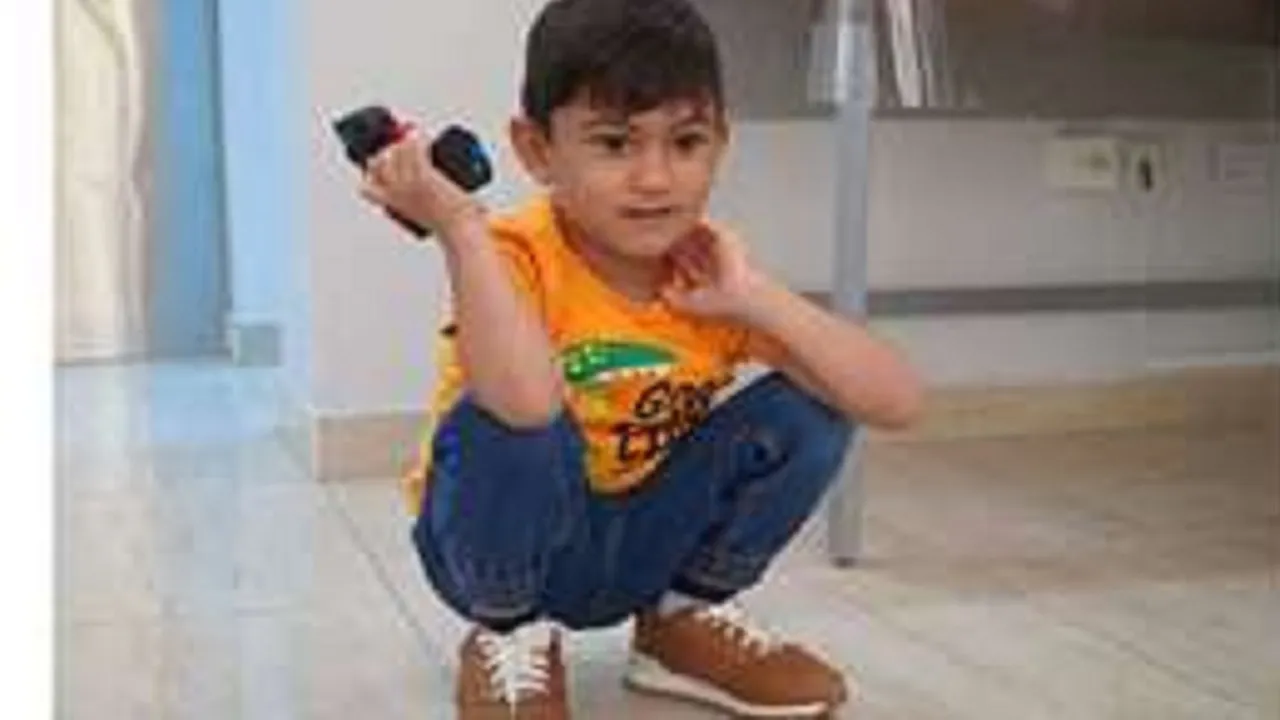 afgan boy