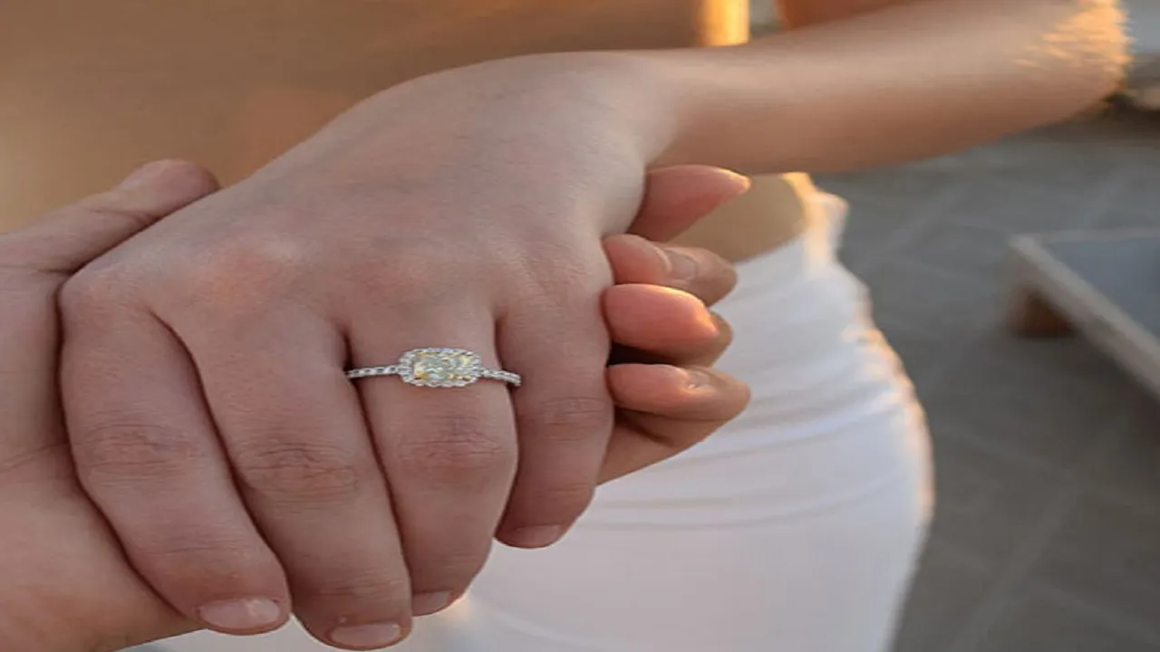 engagement ring