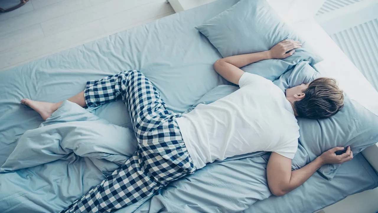benefits of sleeping without pillow