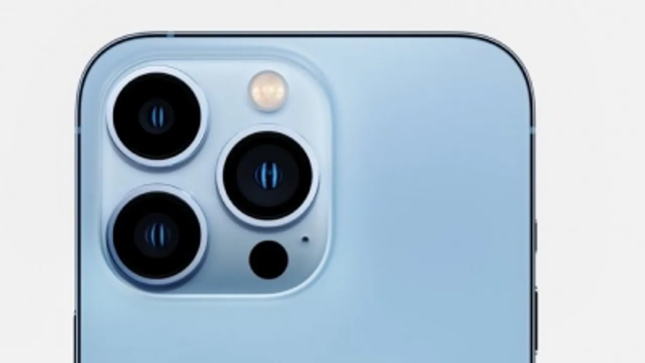 iPhone 13