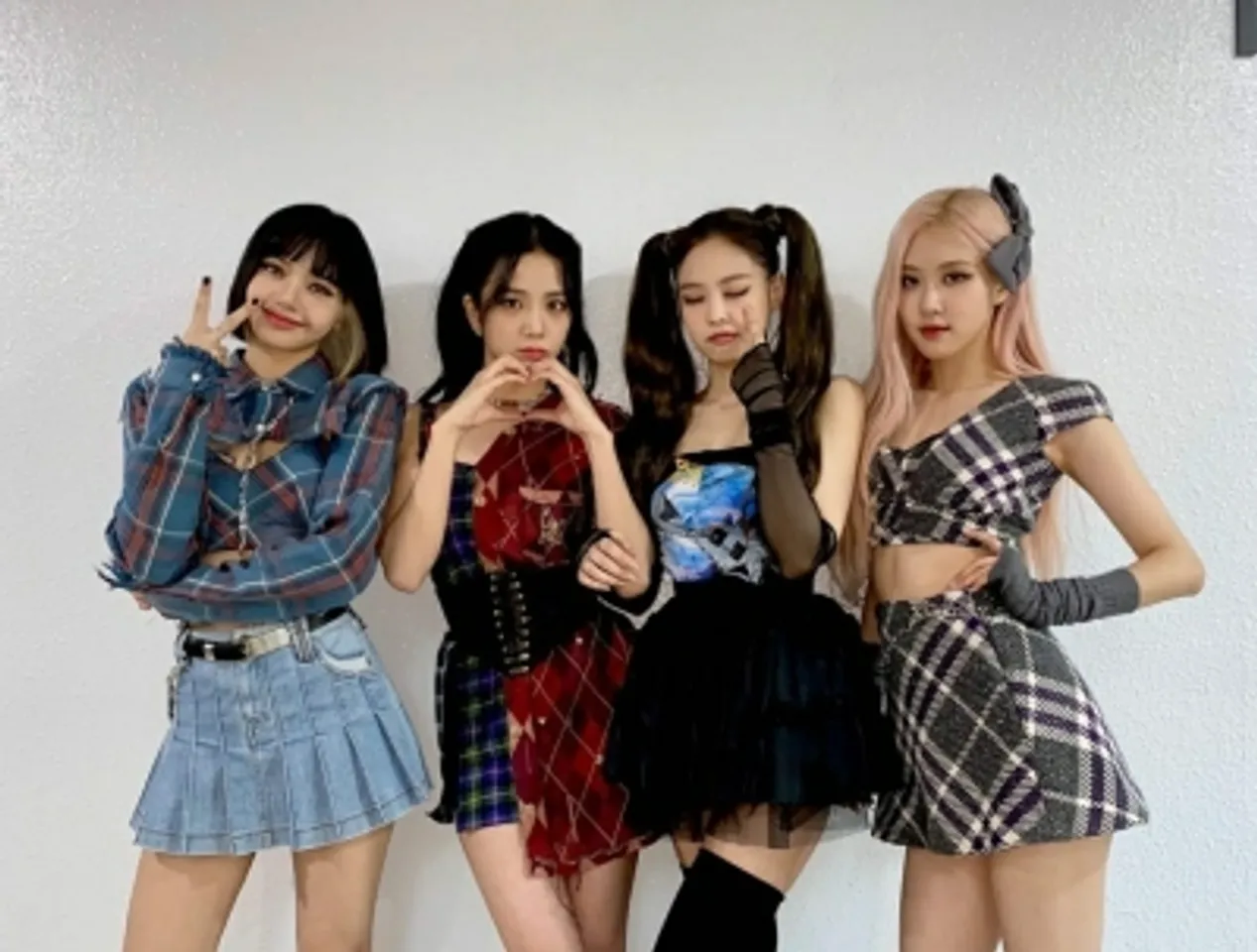 Blackpink, Billie
