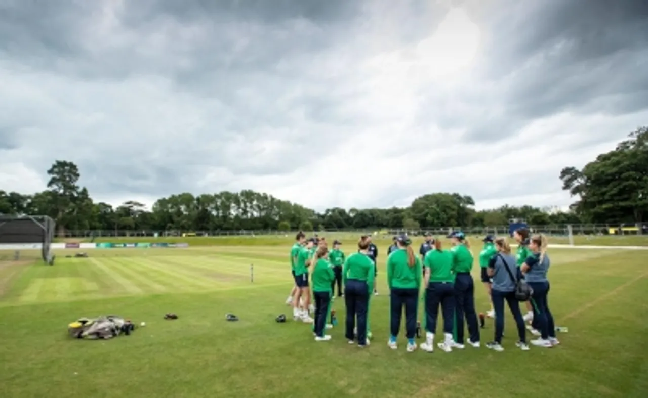 Women cricket