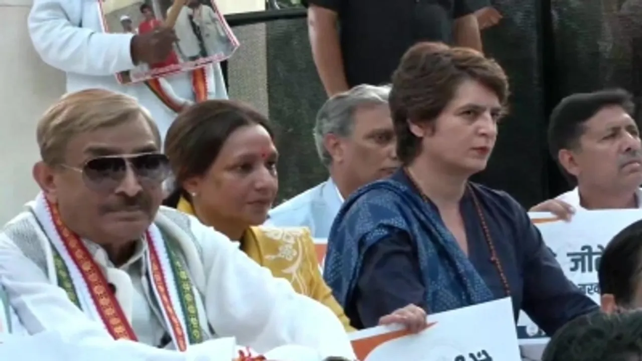 Priyanka lead