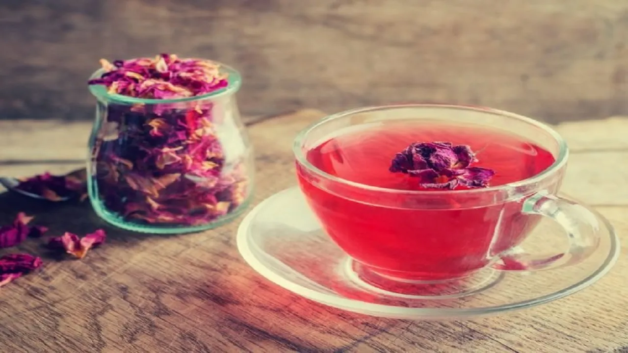 rose tea
