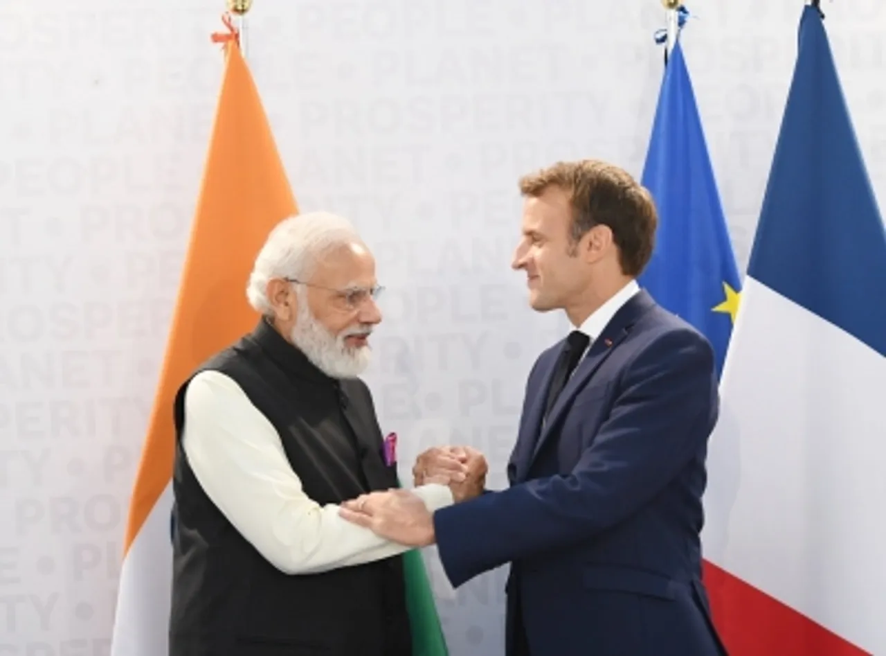 Modi hold