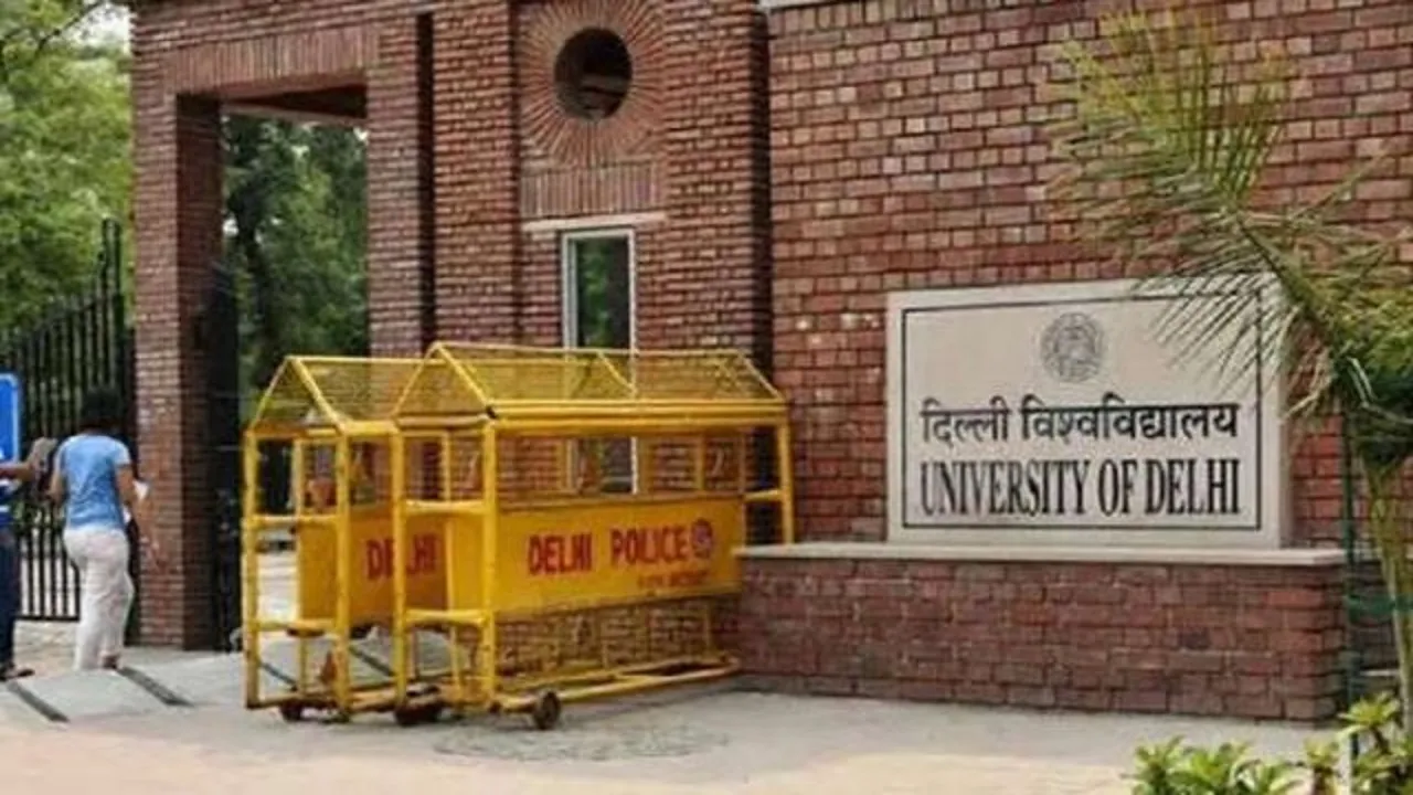 Delhi university