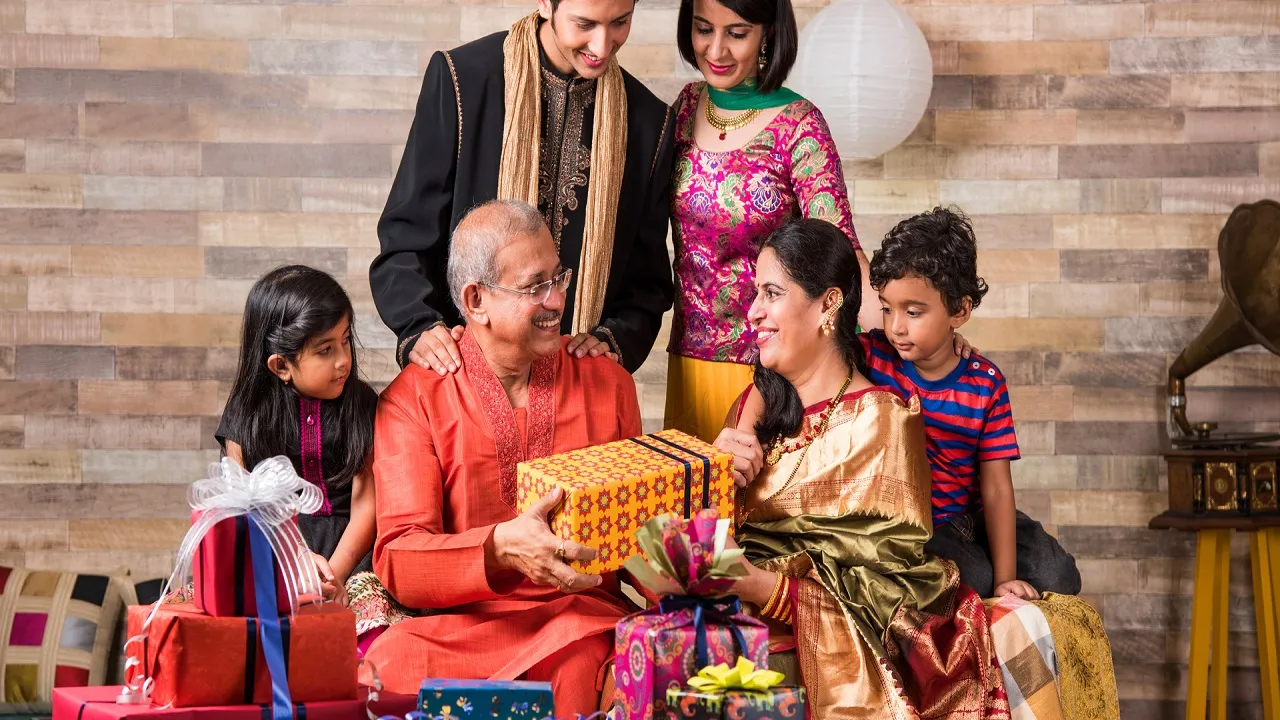 play these games with your family on diwali 2021