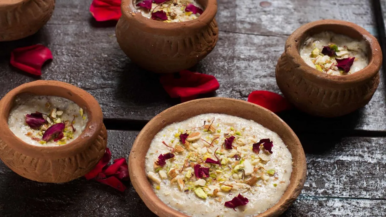 Matka Phirni Recipe