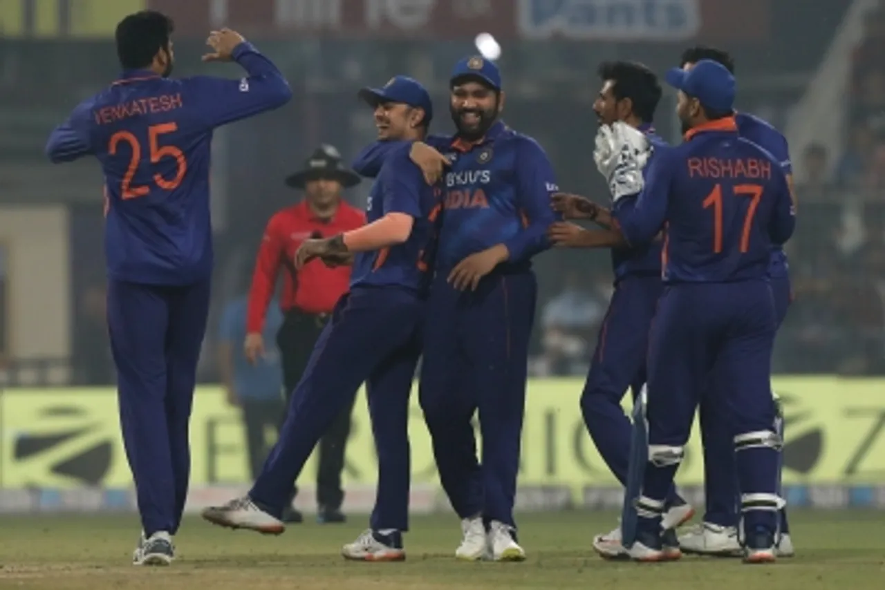 IND v