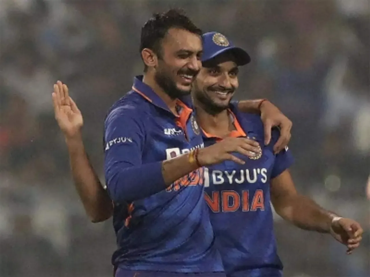 IND v