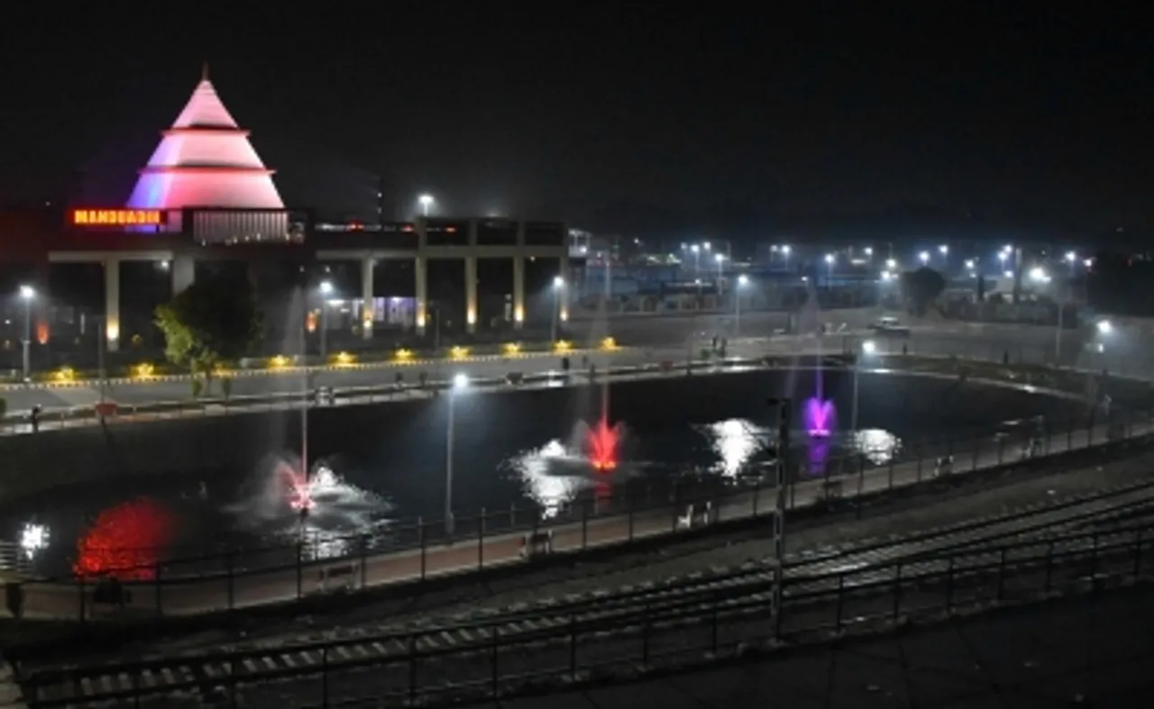 Prayagraj, Agra