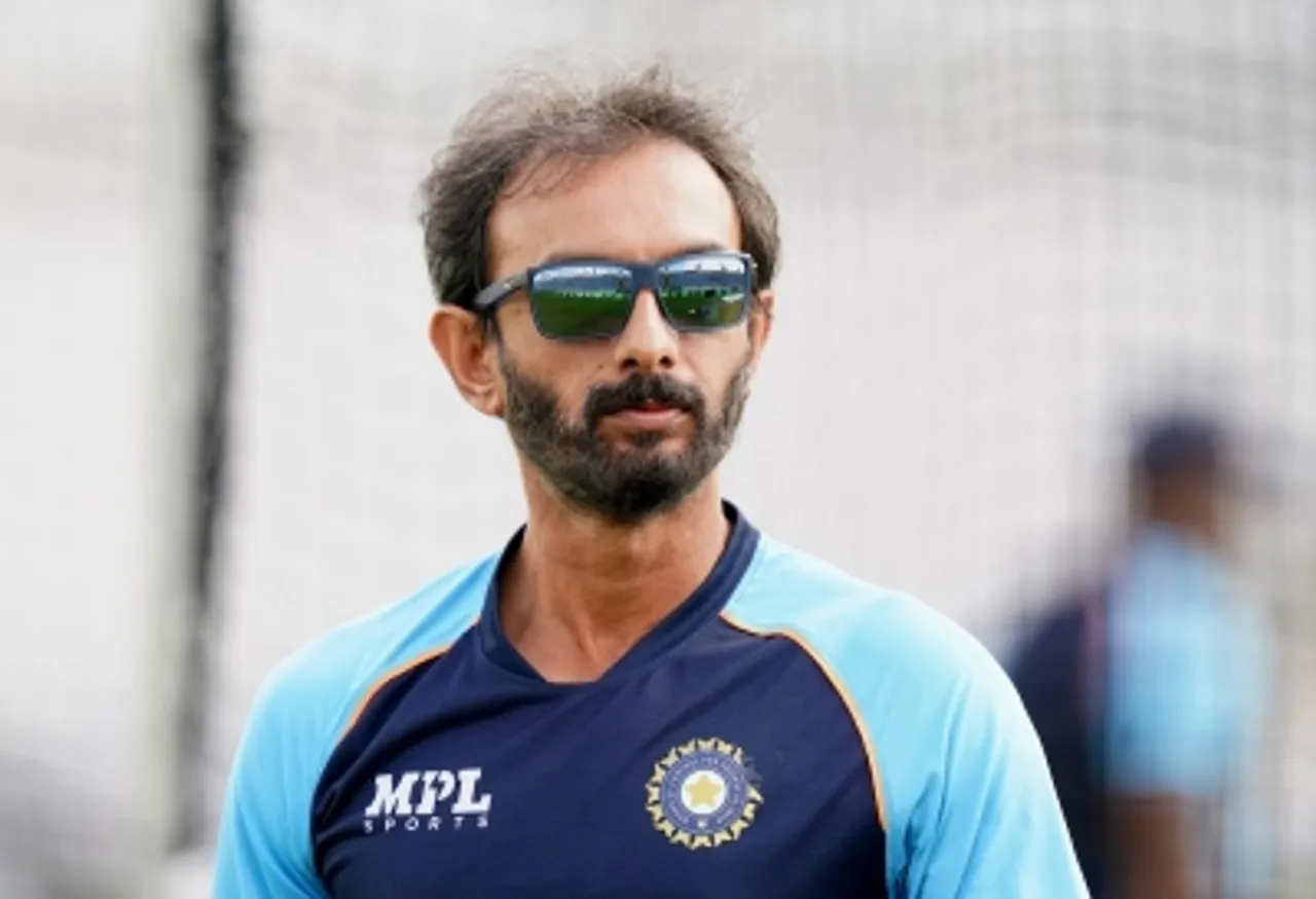 IND v