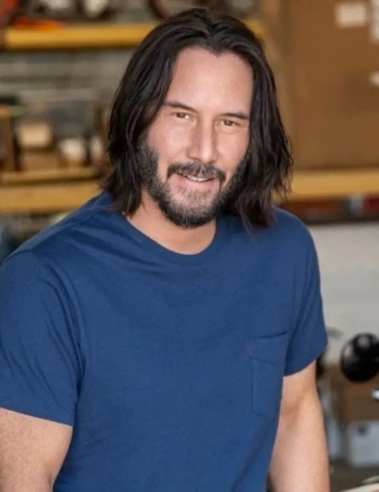 Keanu ReevetphotoIMDBcom