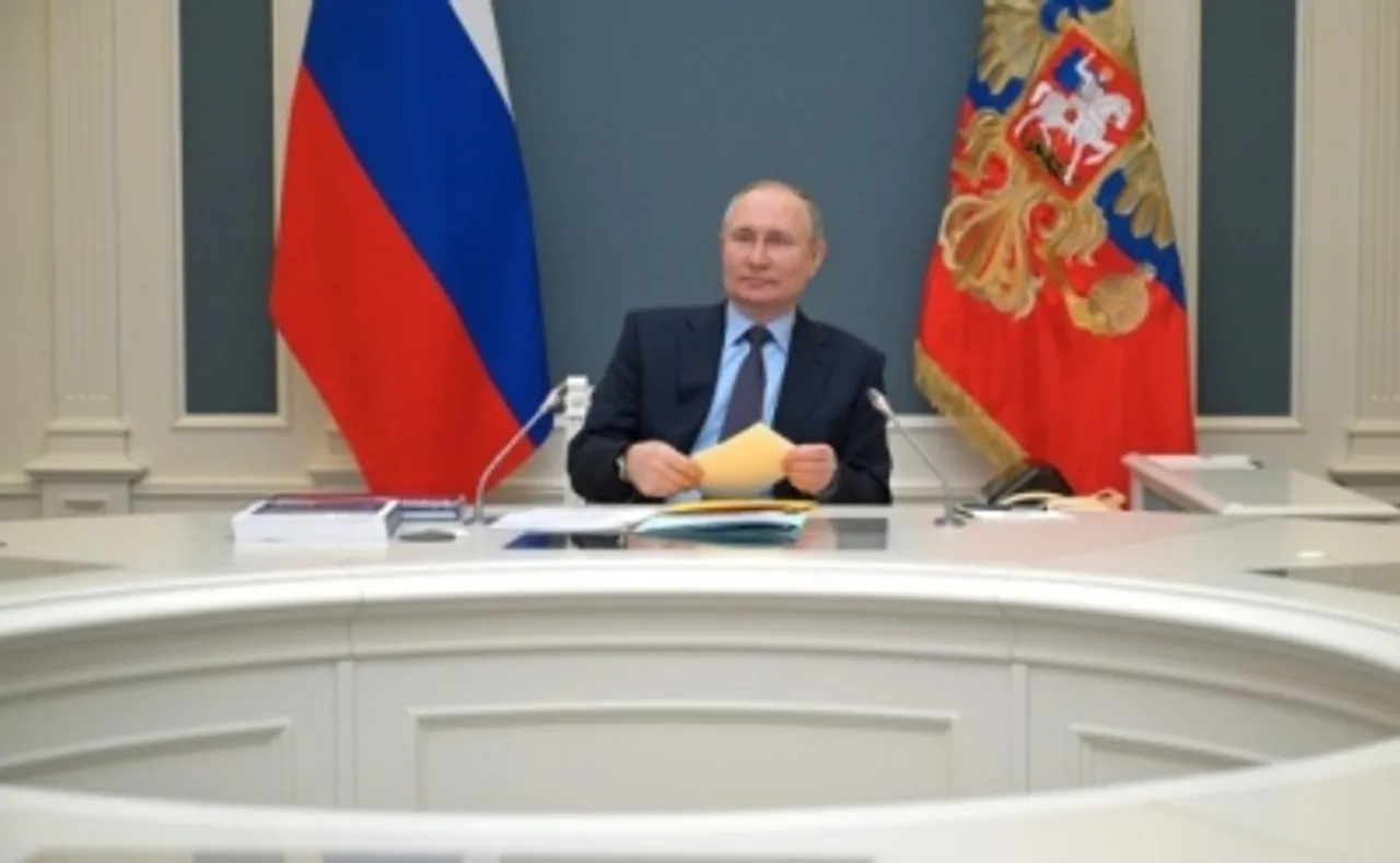 Putin ay