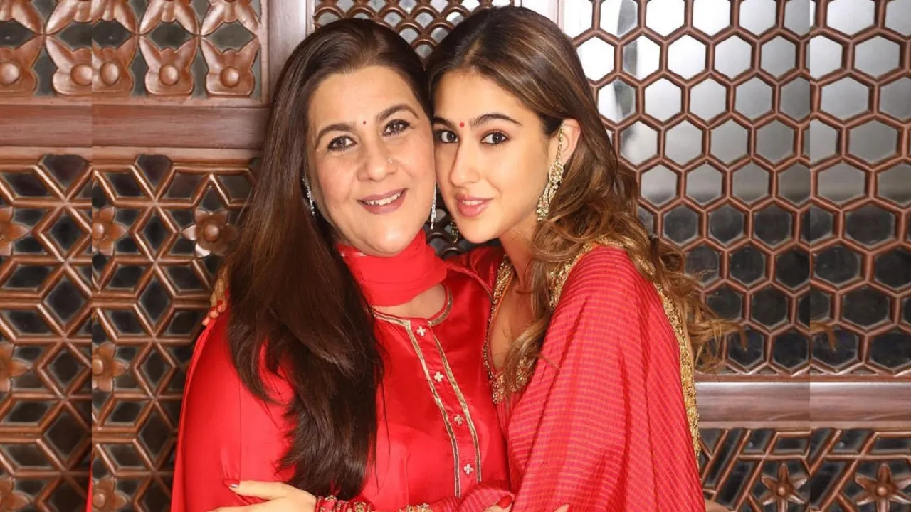 Sara Ali Khan Reaction on Her Parents