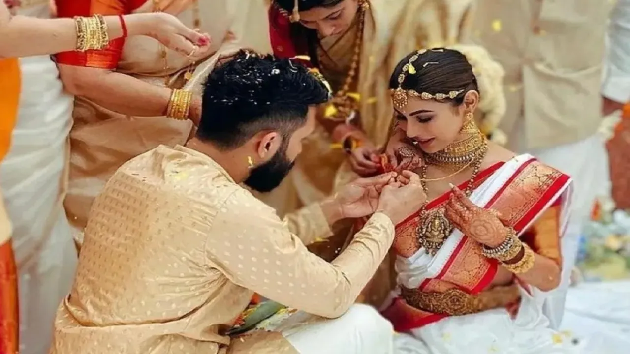 mouni shadi photo