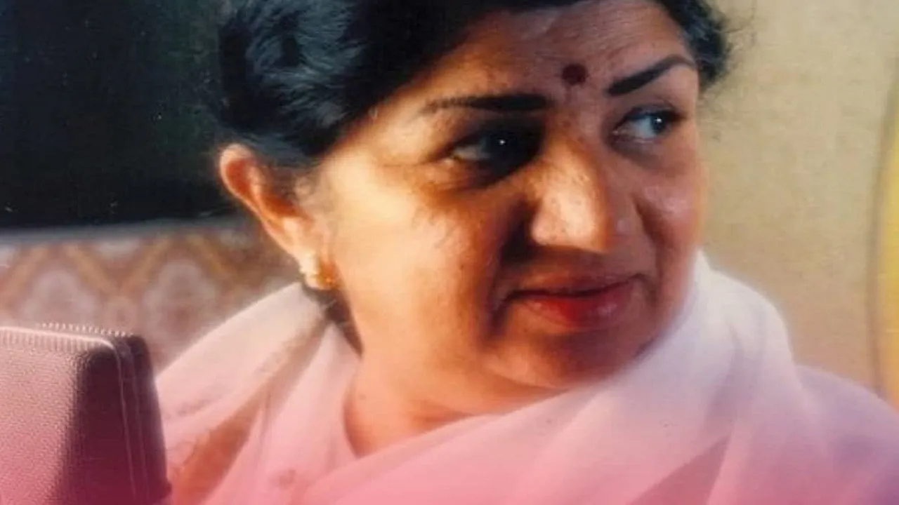 (Lata Mangeshkar)