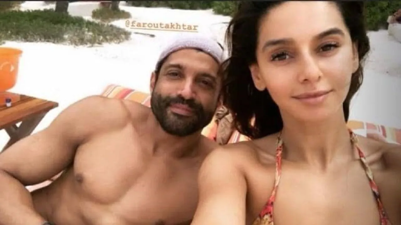 शिबानी दांडेकर (Shibani Dandekar) और फरहान अख्तर