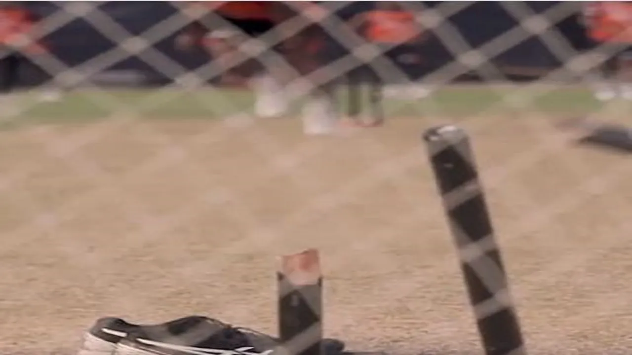 IPL 2022 Broken Stumps