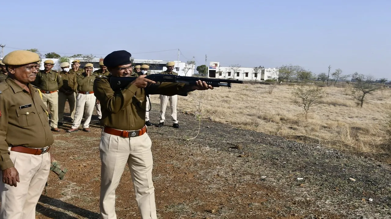 pratapgarh police
