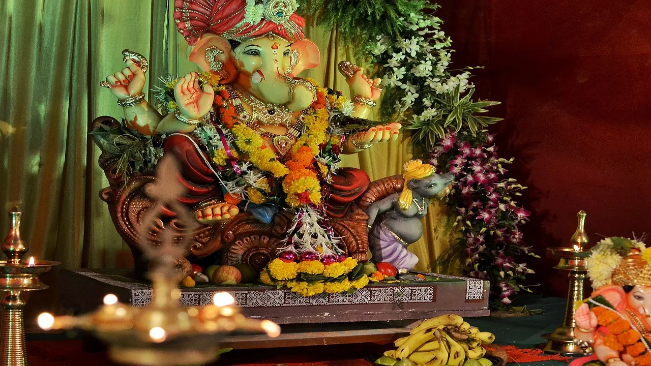 चैत्र नवरात्रों के बीच विनायक चतुर्थी का दिव्य संयोग जगाएगा सौभाग्य