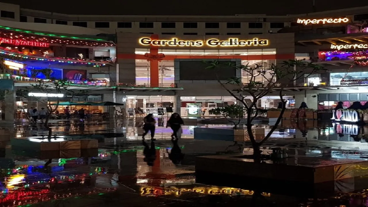 Garden Galleria mall