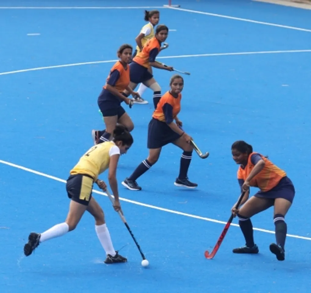 Women hockey