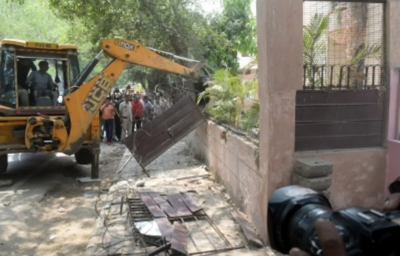 Anti-encroachment drive