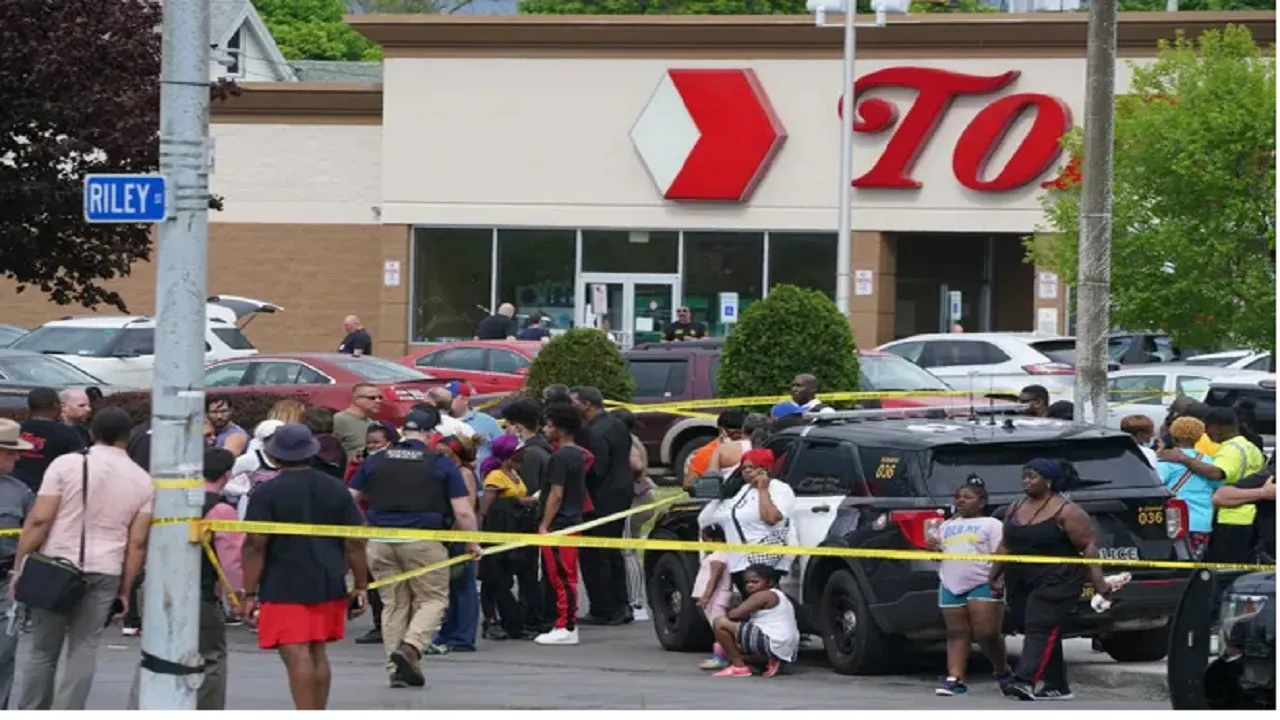 Buffalo Attack 10 killed