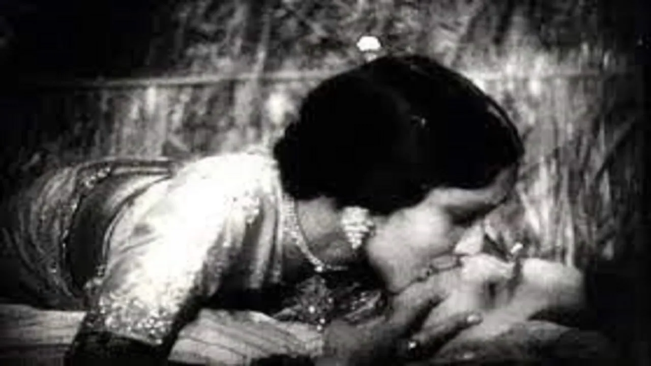 kissing scene
