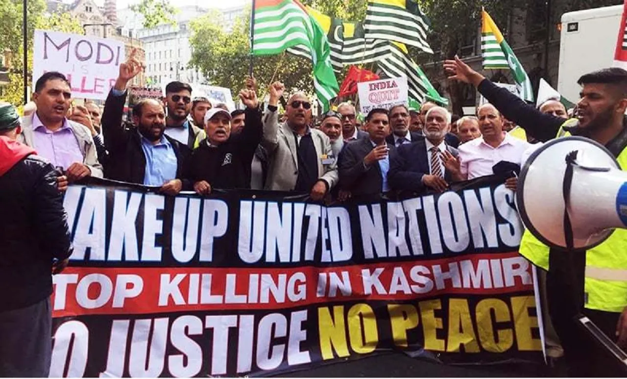 Kashmiries protest in london