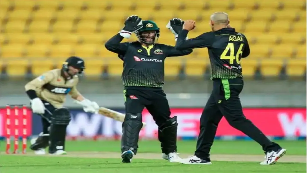 australian spinner ashton agar starts bowling india vs australia 2023