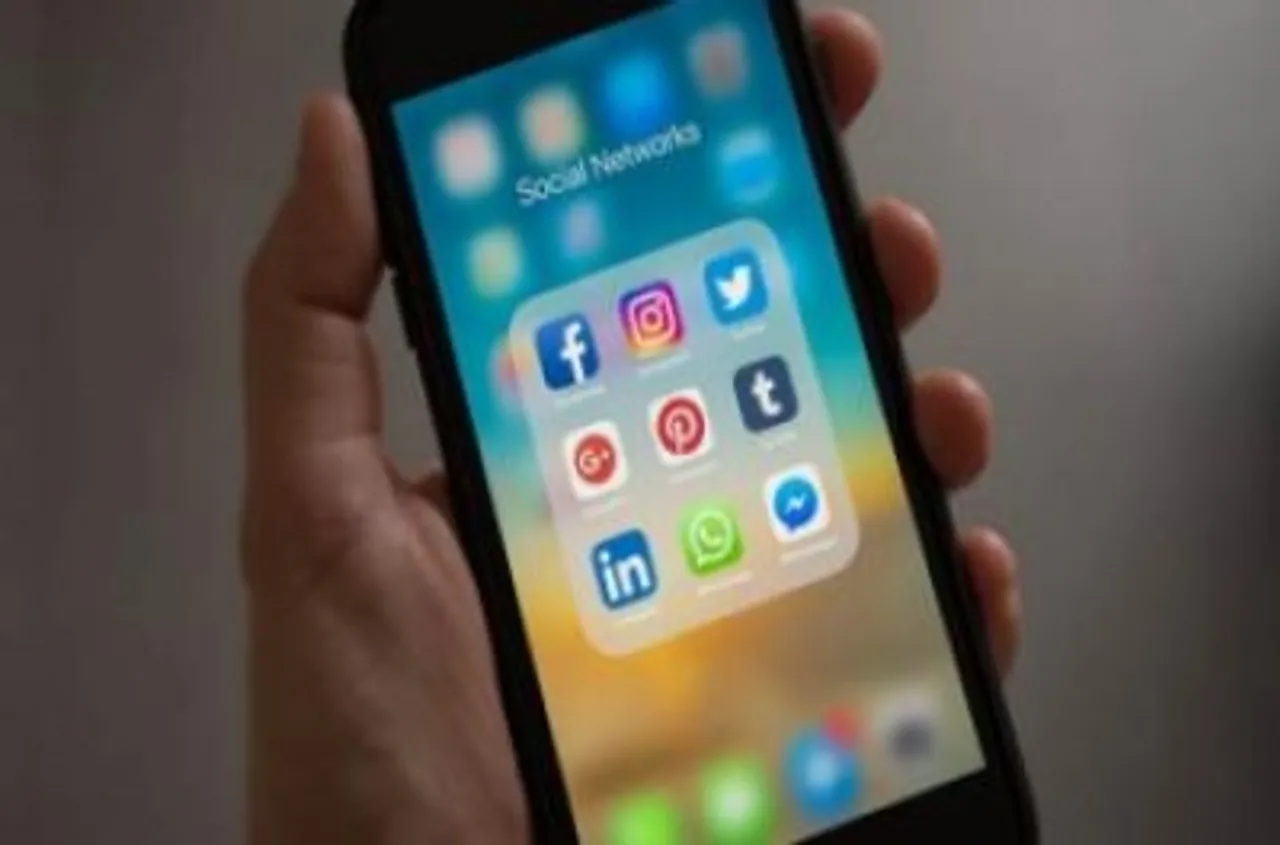 Uing Social