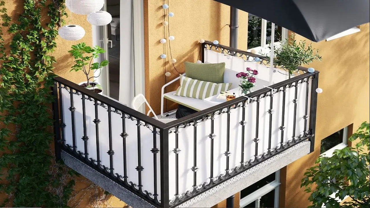 Balcony Totka For Financial Problems