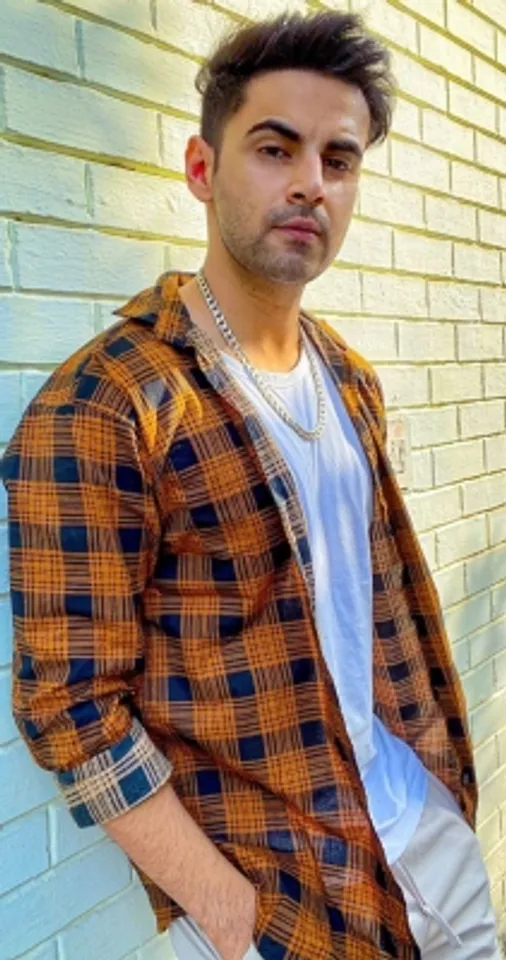 Zeehan Khan