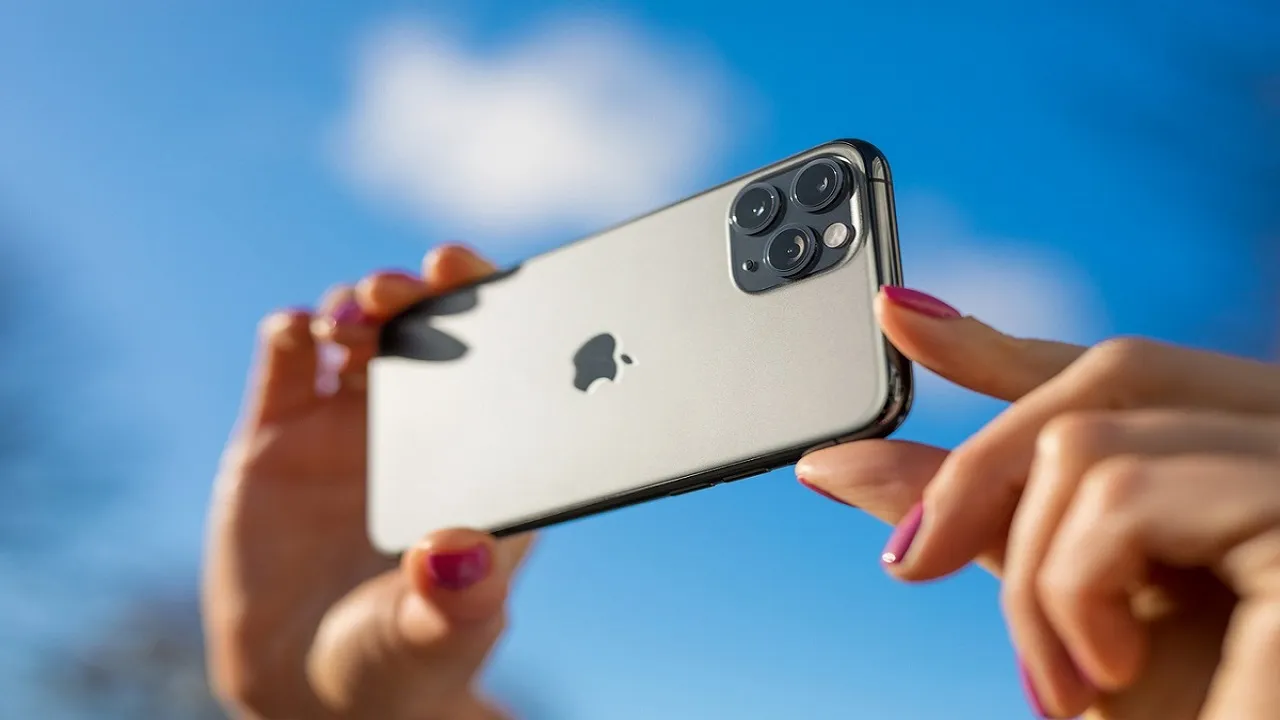 iPhone launch delay
