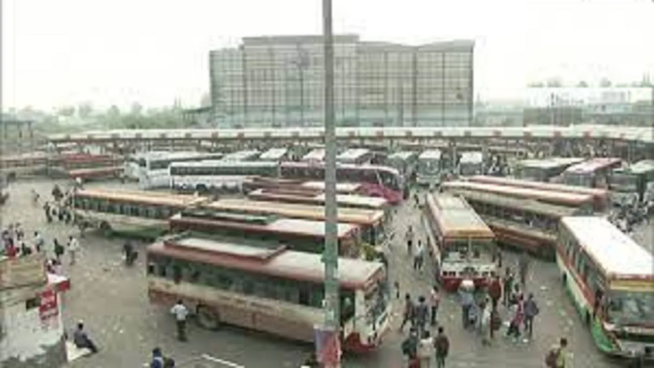 Kaushambi bus