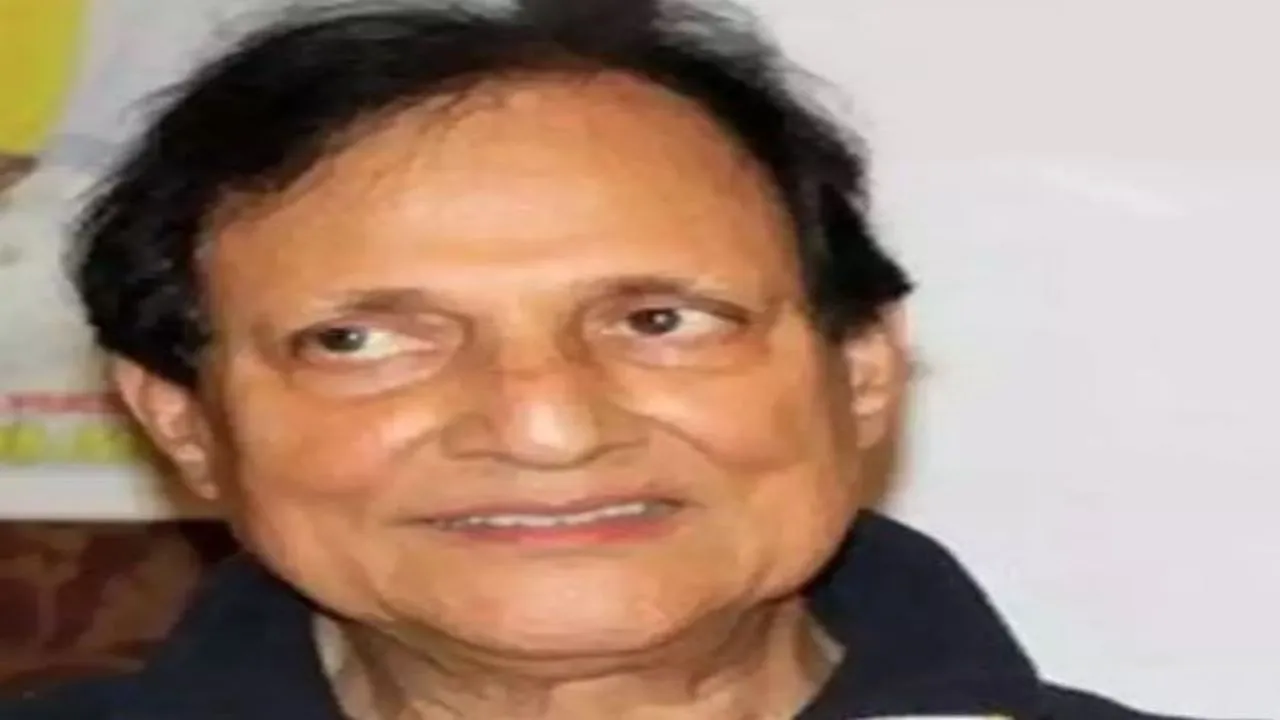 म