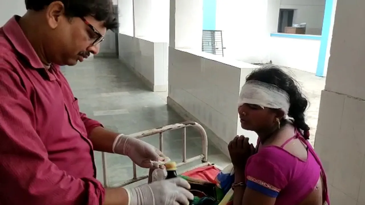 chapra mahila ki pitai