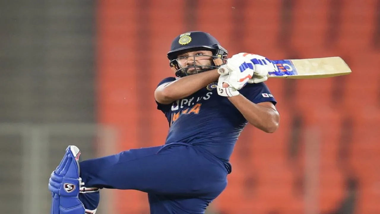 rohit sharma ms dhoni record in asia cup 2022 ind vs hk