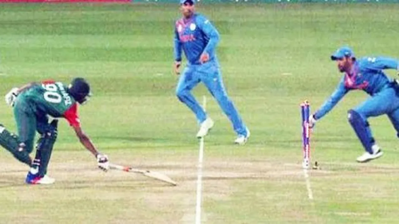 dhoni runout